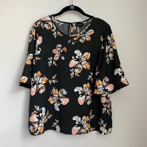 Who What Wear Tops - Who What Wear Black Floral Oversized Blouse A3